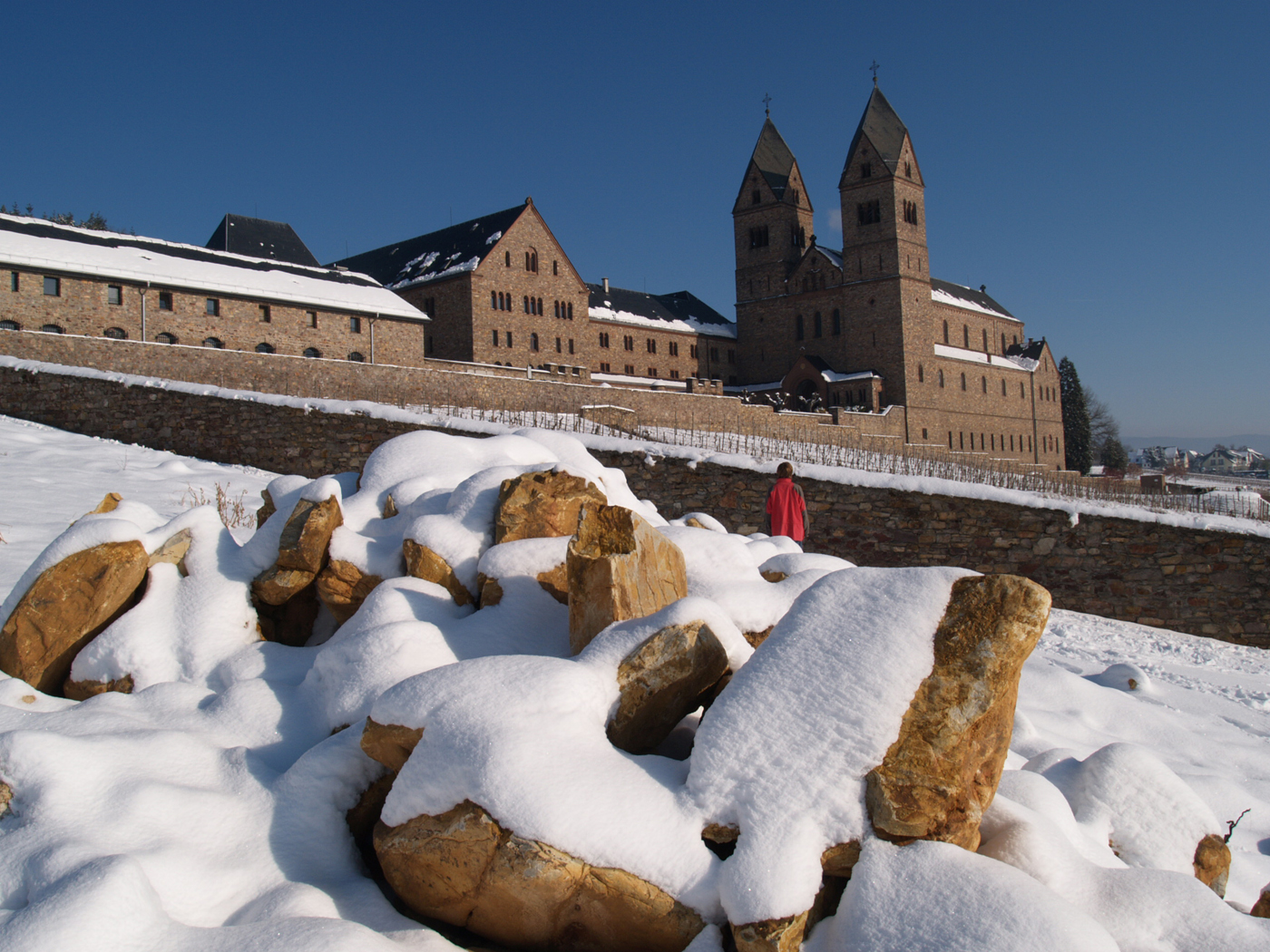 Kloster St. Hildegard im Winter